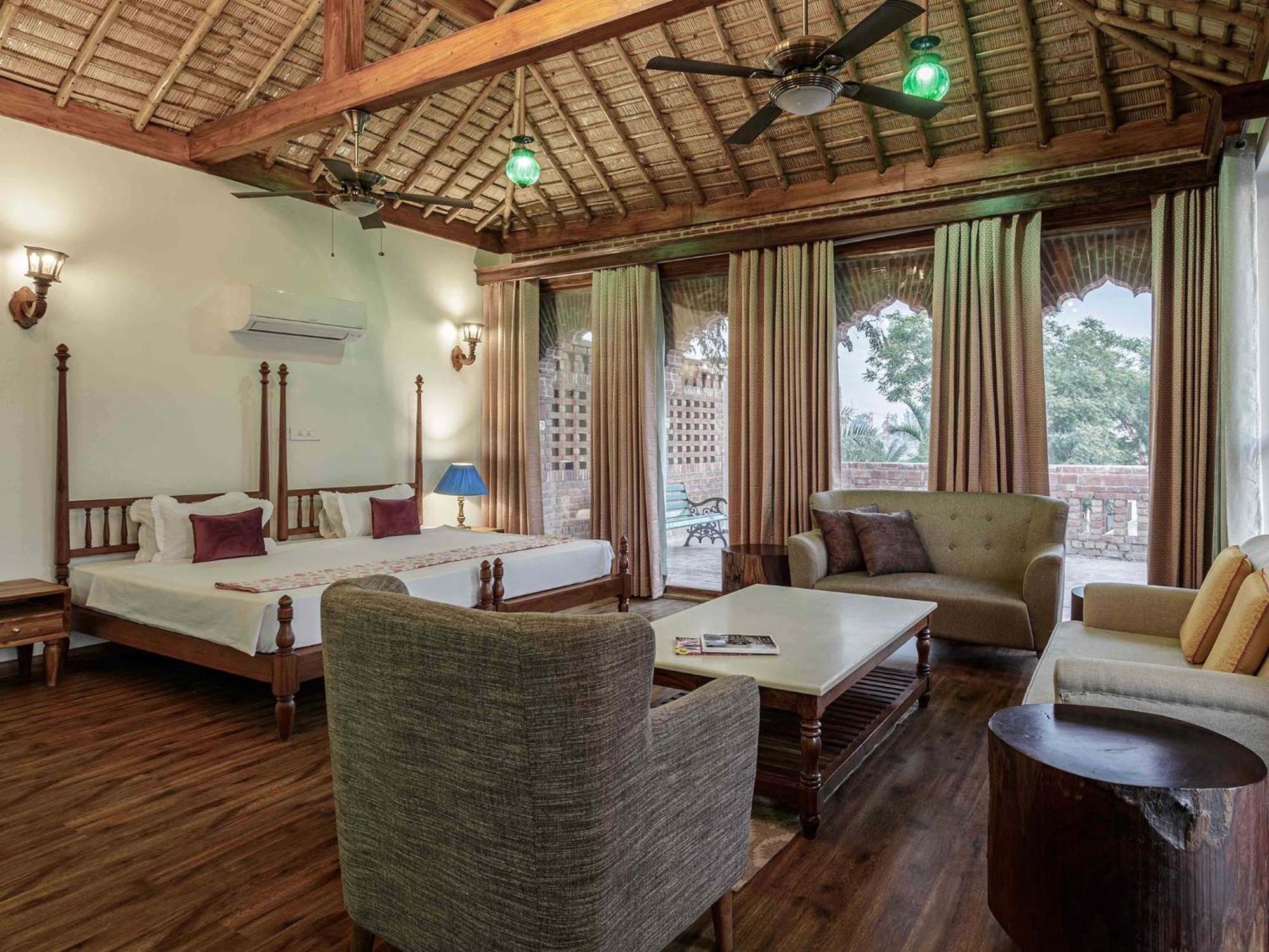 Namaste Dwaar - The Gateway To Rural India Hotel Khatauli Ngoại thất bức ảnh