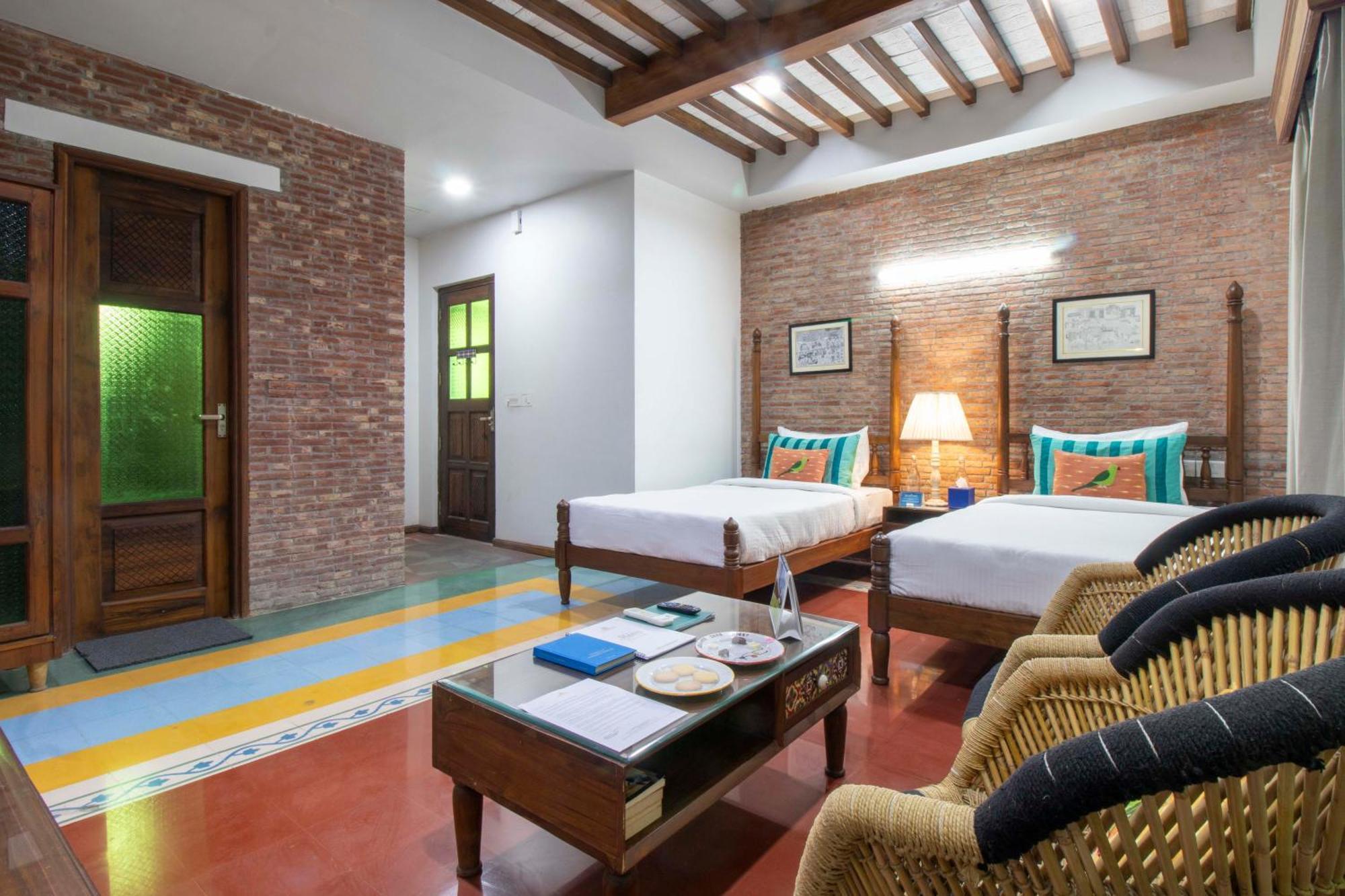 Namaste Dwaar - The Gateway To Rural India Hotel Khatauli Ngoại thất bức ảnh